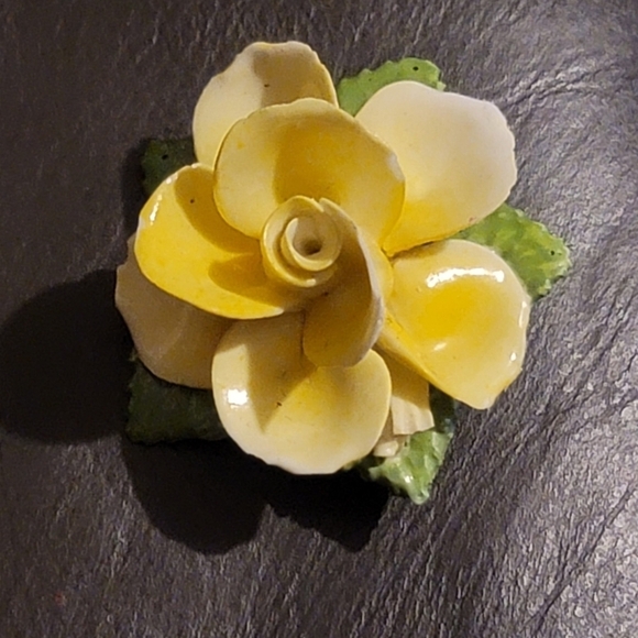 Vintage Yellow Rose Brooch Bone China Made in England Pin Cottagecore - Picture 5 of 9